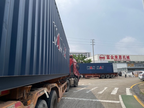 FORTRAN Accelerates Post-Holiday Shipment: Two Containers of Edge Banding Rotary Lines and Carton Cutting Machines Headed for Poland